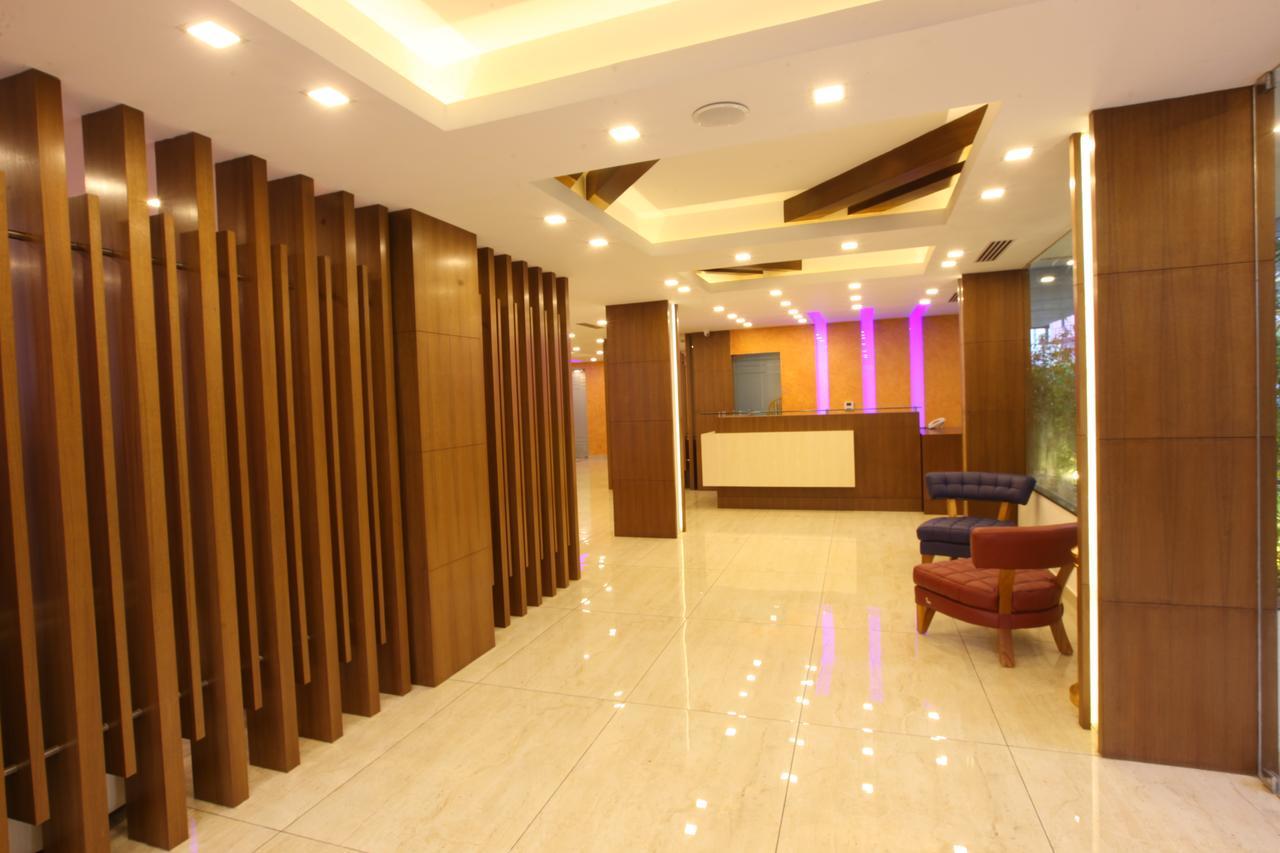 Sidra Pristine Hotel And Portico Halls Kochi Exterior photo