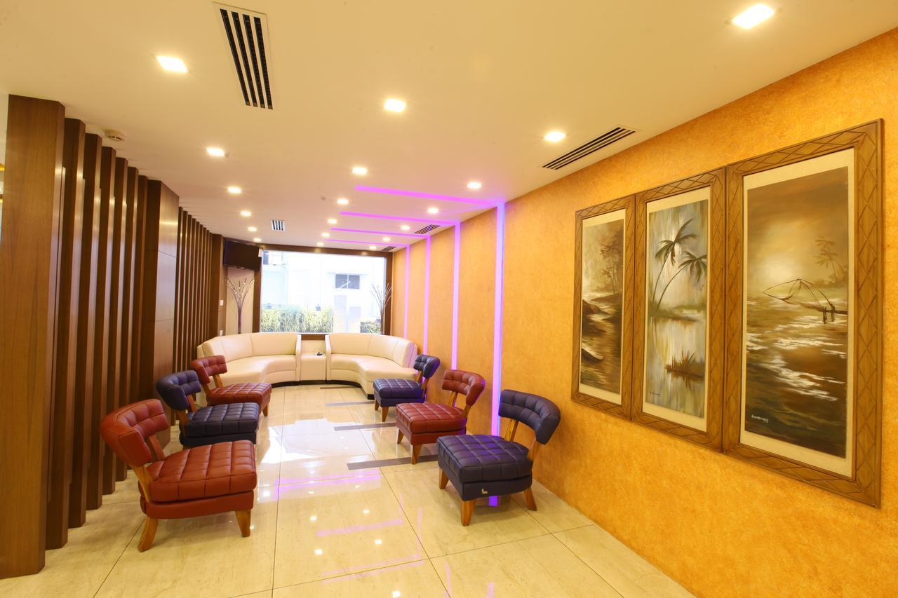 Sidra Pristine Hotel And Portico Halls Kochi Exterior photo