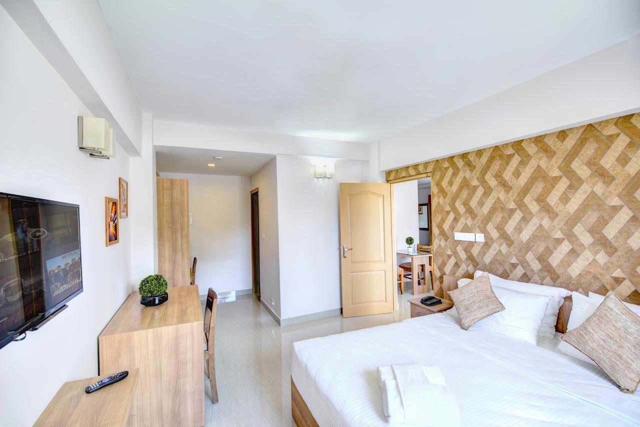 Sidra Pristine Hotel And Portico Halls Kochi Exterior photo
