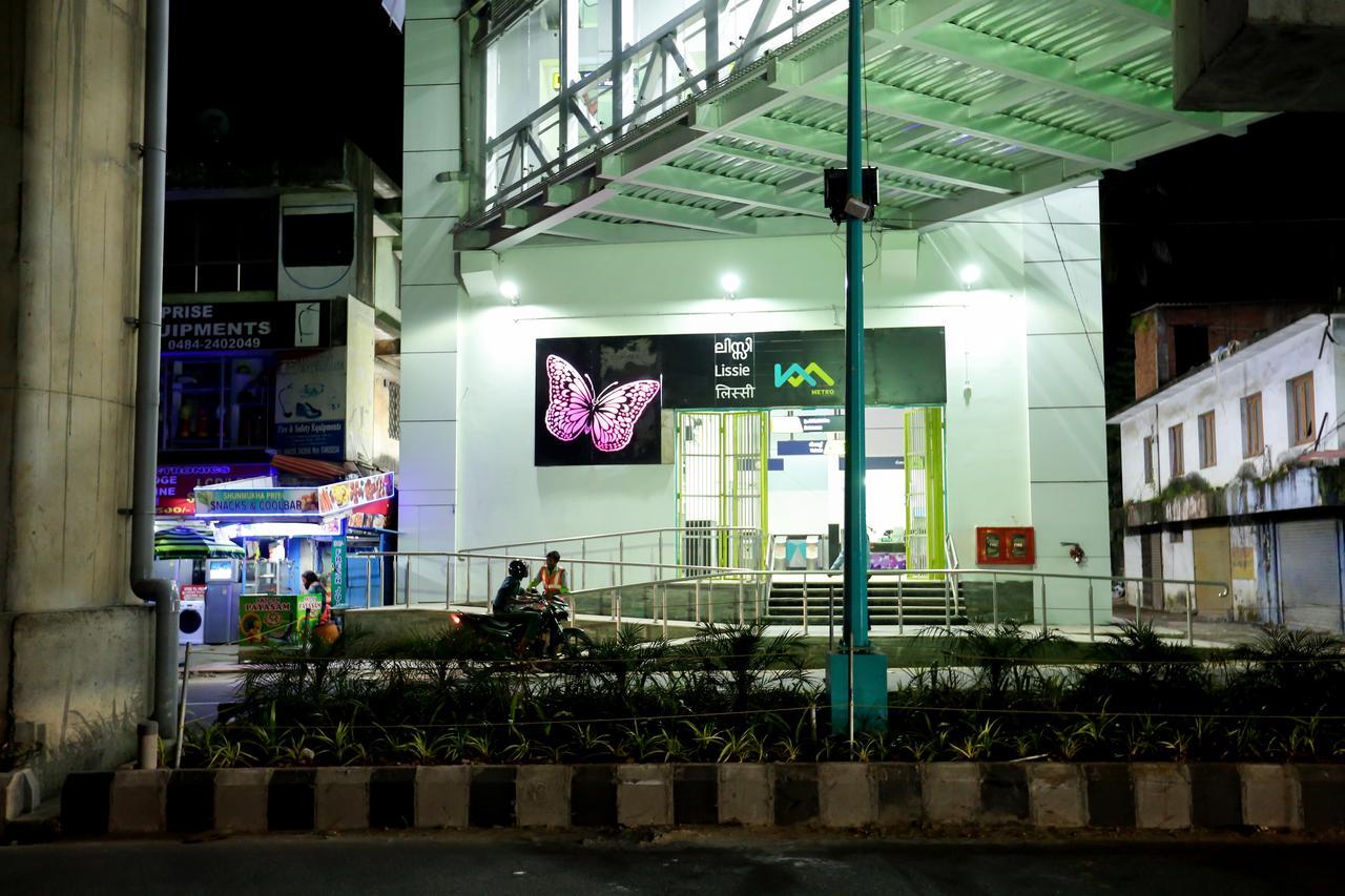 Sidra Pristine Hotel And Portico Halls Kochi Exterior photo