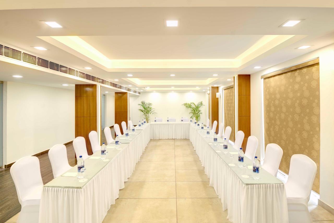 Sidra Pristine Hotel And Portico Halls Kochi Exterior photo